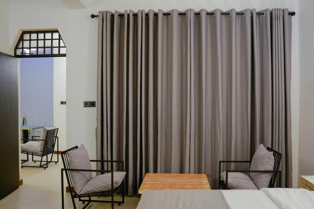 Chariot Square Hotel Kandy Exterior photo